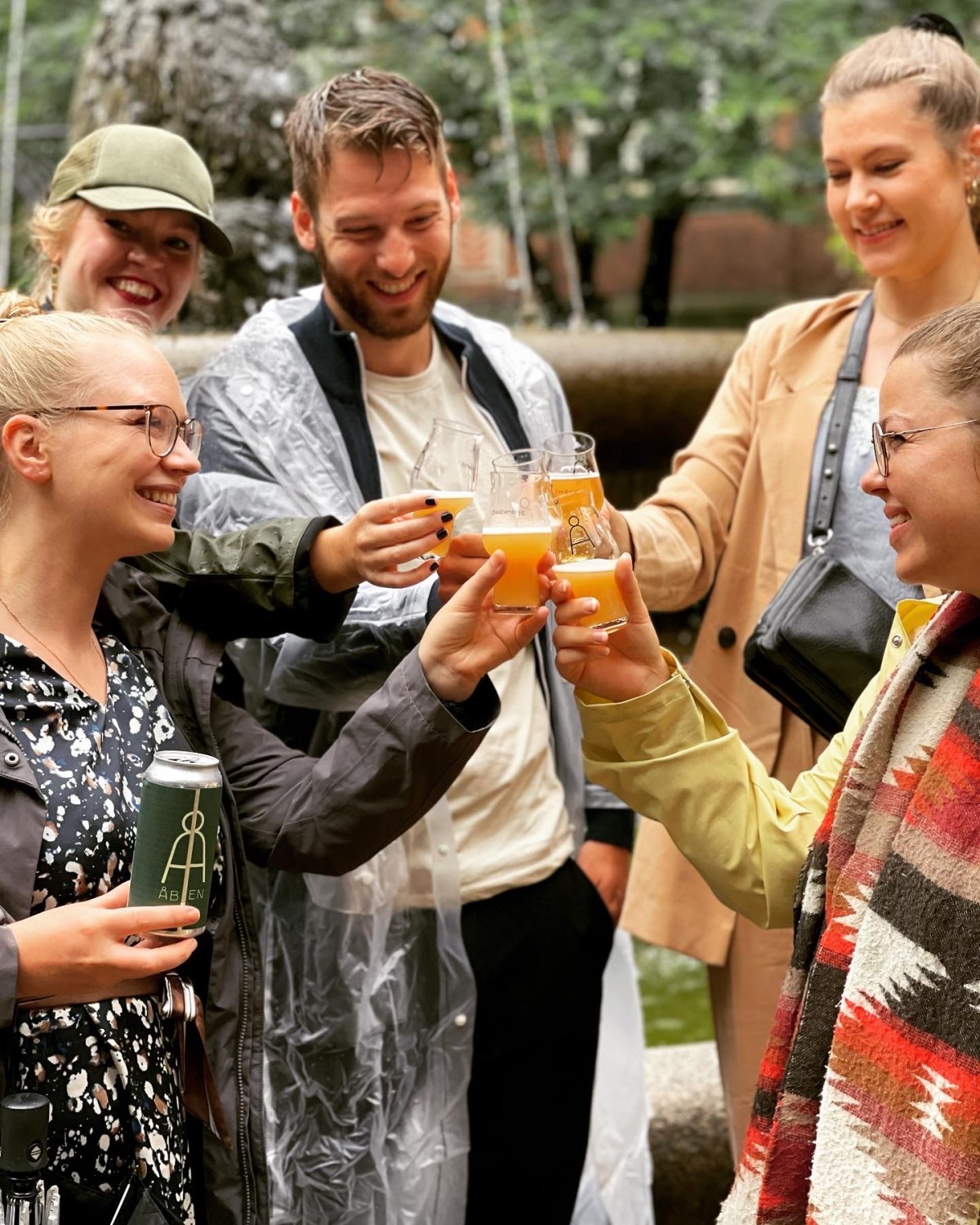 BeerWalks people talking